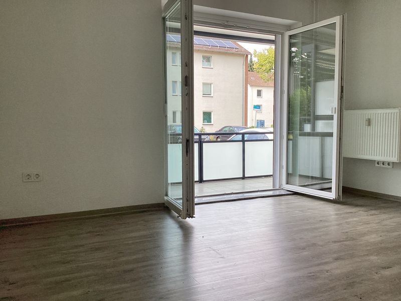 Altengerechte 2,5 Zimmerwohnung in Stadtnähe zu vermieten.